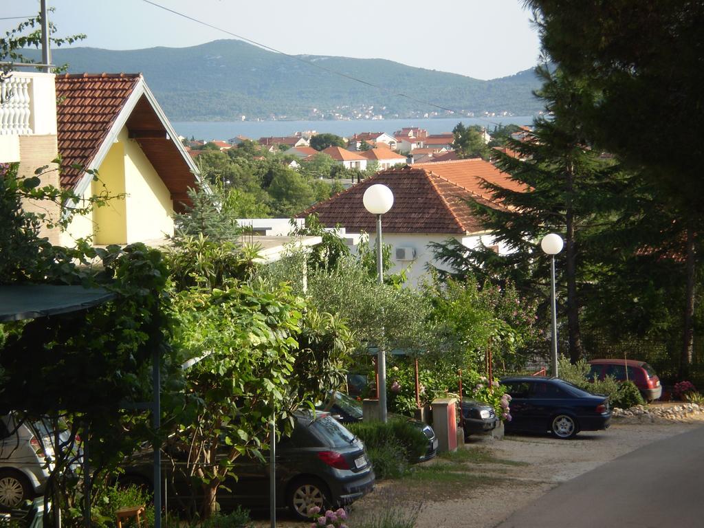 Apartments Kocijan Sukošan Exterior foto